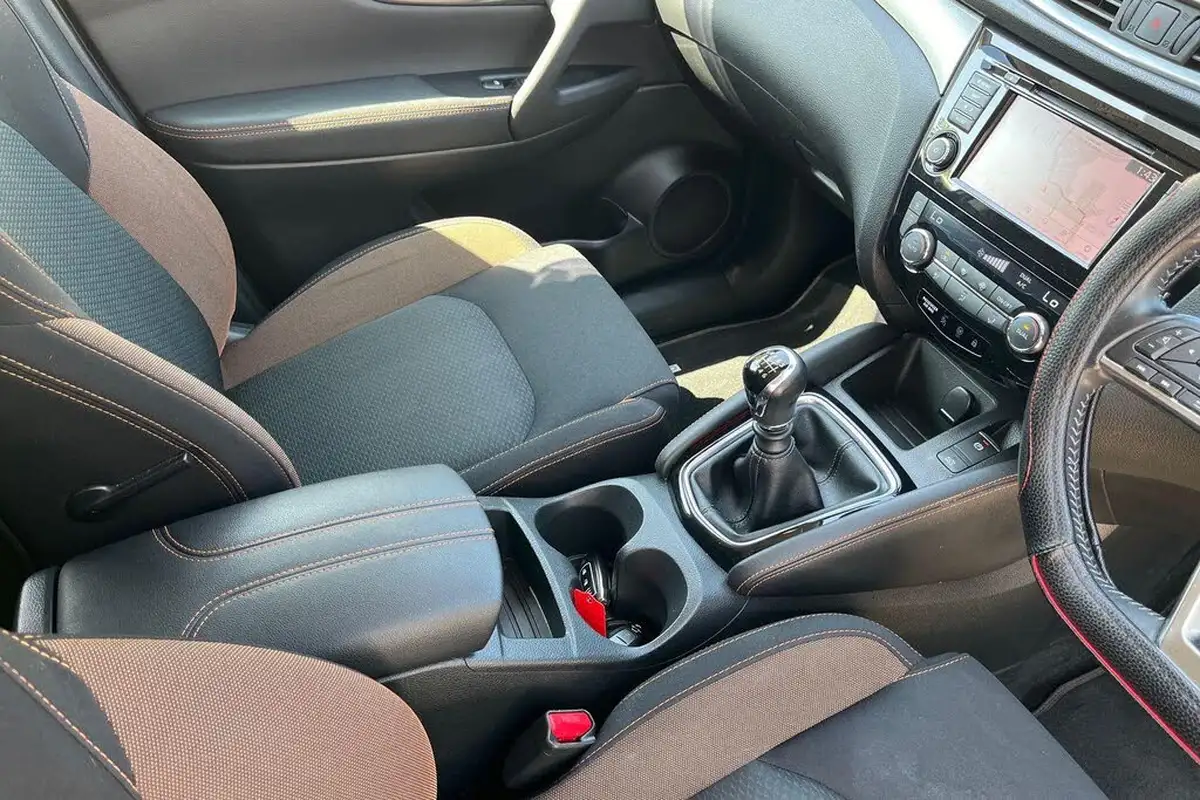 2019-nissan-qashqai-13-dig-t-n-motion-140ps-big-7