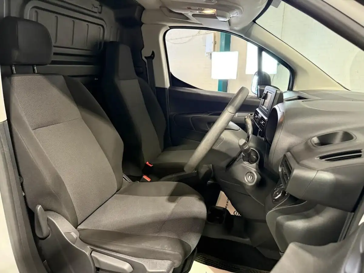 2022-vauxhall-combo-15cdti-dynamic-2000-100pseu6d-big-5