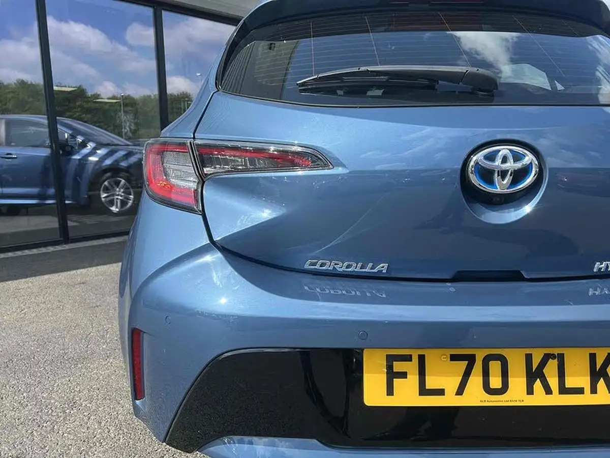 2020-toyota-corolla-18-vvt-i-icon-tech-spare-wheel-hatchback-5d-big-19