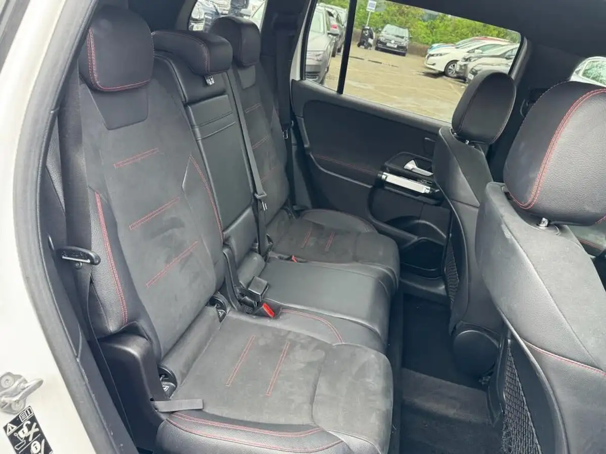 2020-mercedes-benz-glb-class-20d-glb220d-amg-line-premium-5-big-15