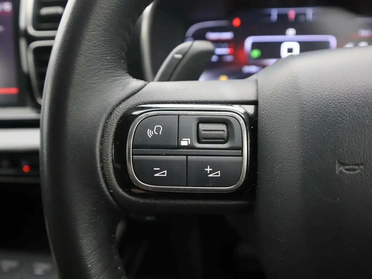 2020-citroen-c5-aircross-12-puretech-flair-eat8-big-21