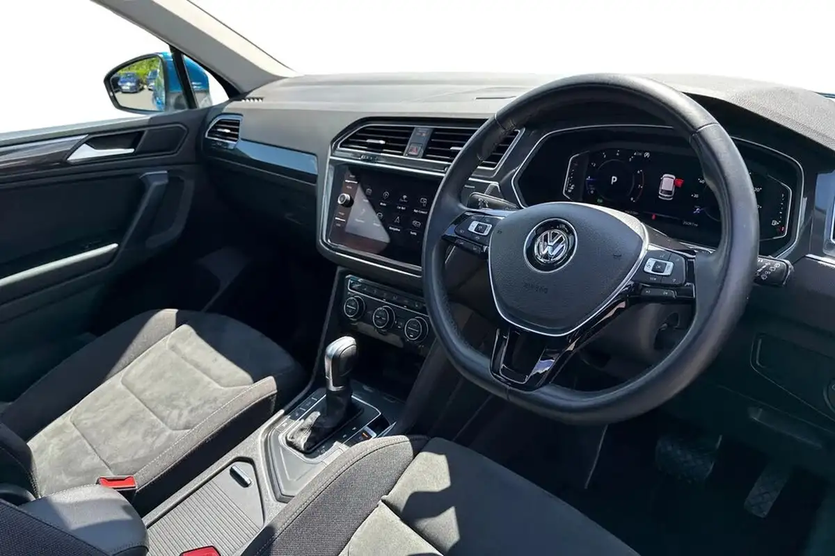 2019-volkswagen-tiguan-15-tsi-sel-big-12