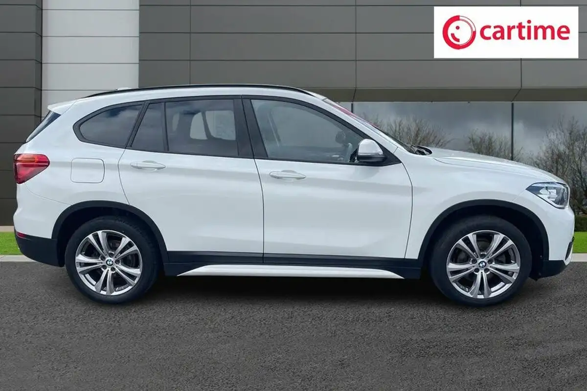 2019-bmw-x1-20td-sdrive18d-sport-big-1