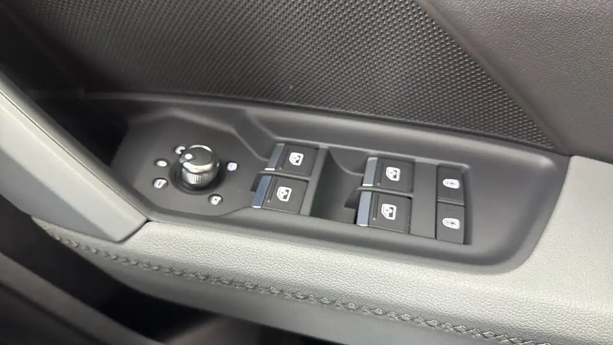 2021-audi-a3-15-35-tfsi-s-line-sportback-5d-tronic-big-24