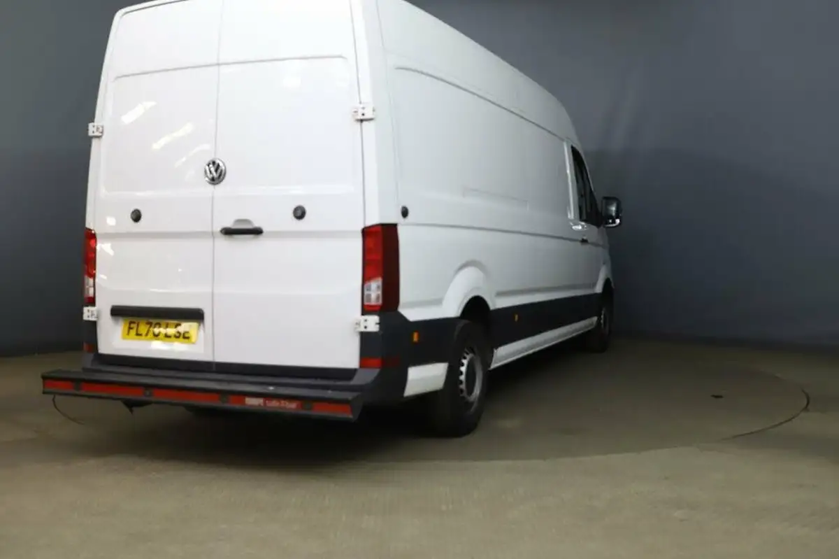 2020-volkswagen-crafter-20tdi-cr35-lwb-startline-140pseu6dt-e-panel-van-big-6