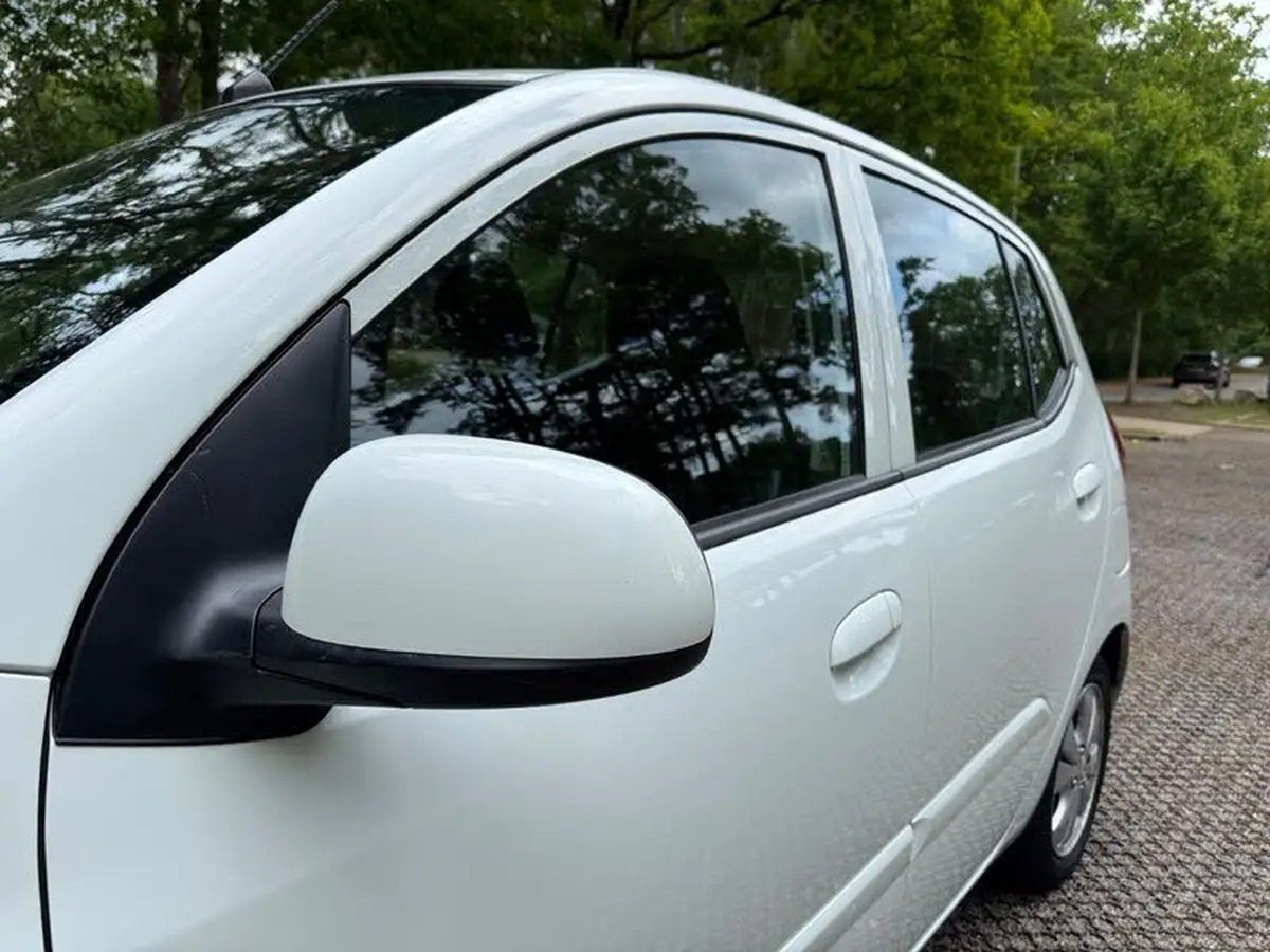 2012-hyundai-i10-12-active-big-36