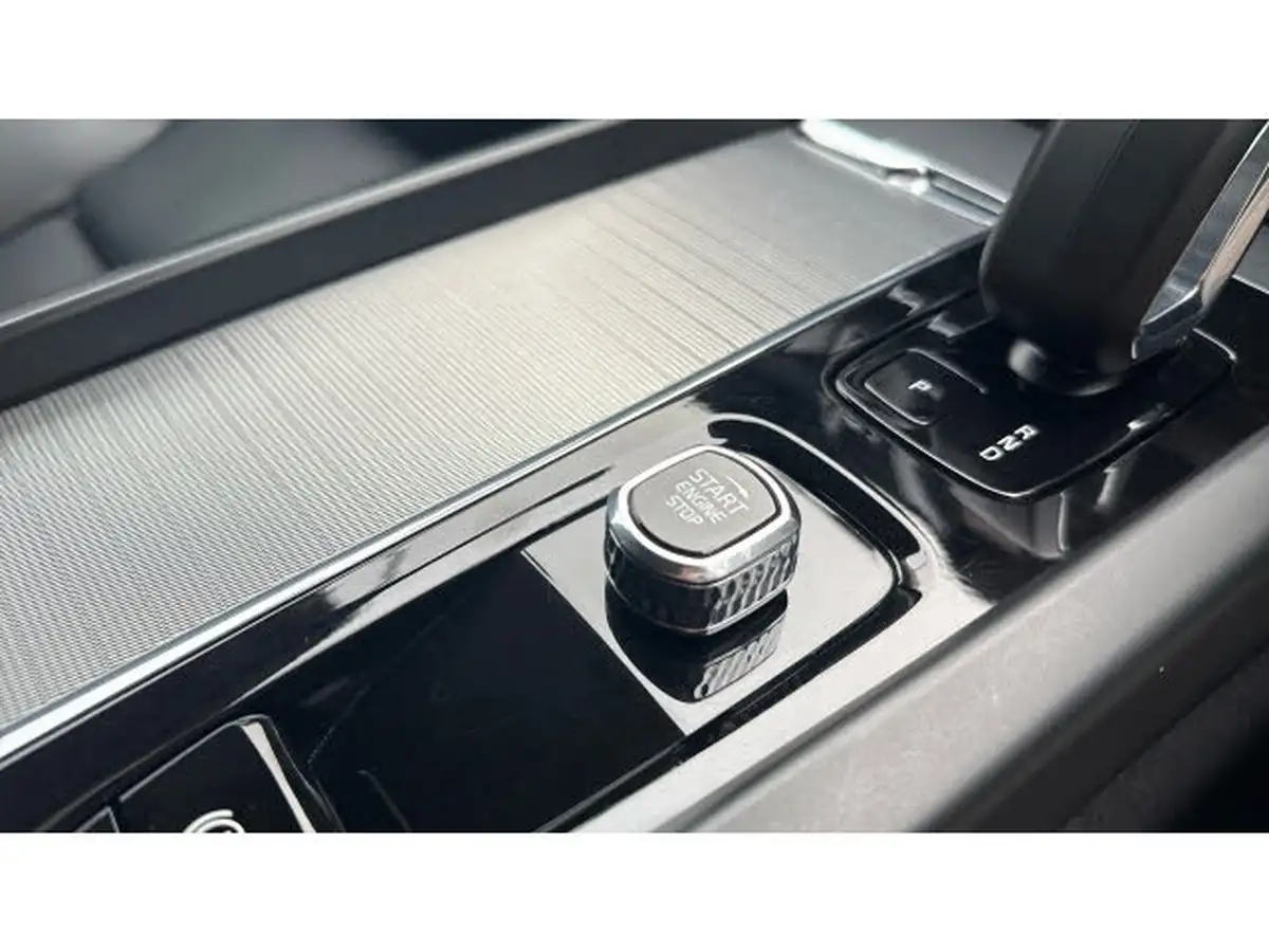 2023-volvo-xc60-20td-b4-plus-big-22
