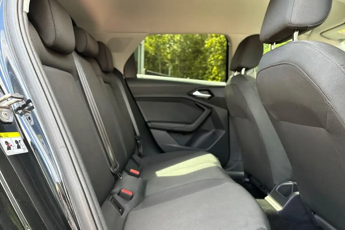 2022-audi-a1-10-25-tfsi-technik-big-20
