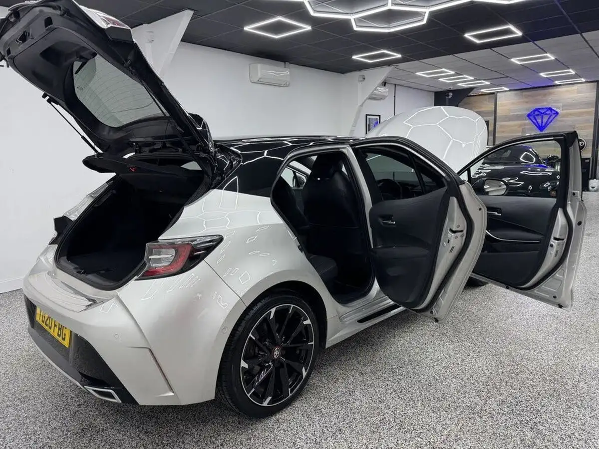 2020-toyota-corolla-big-9