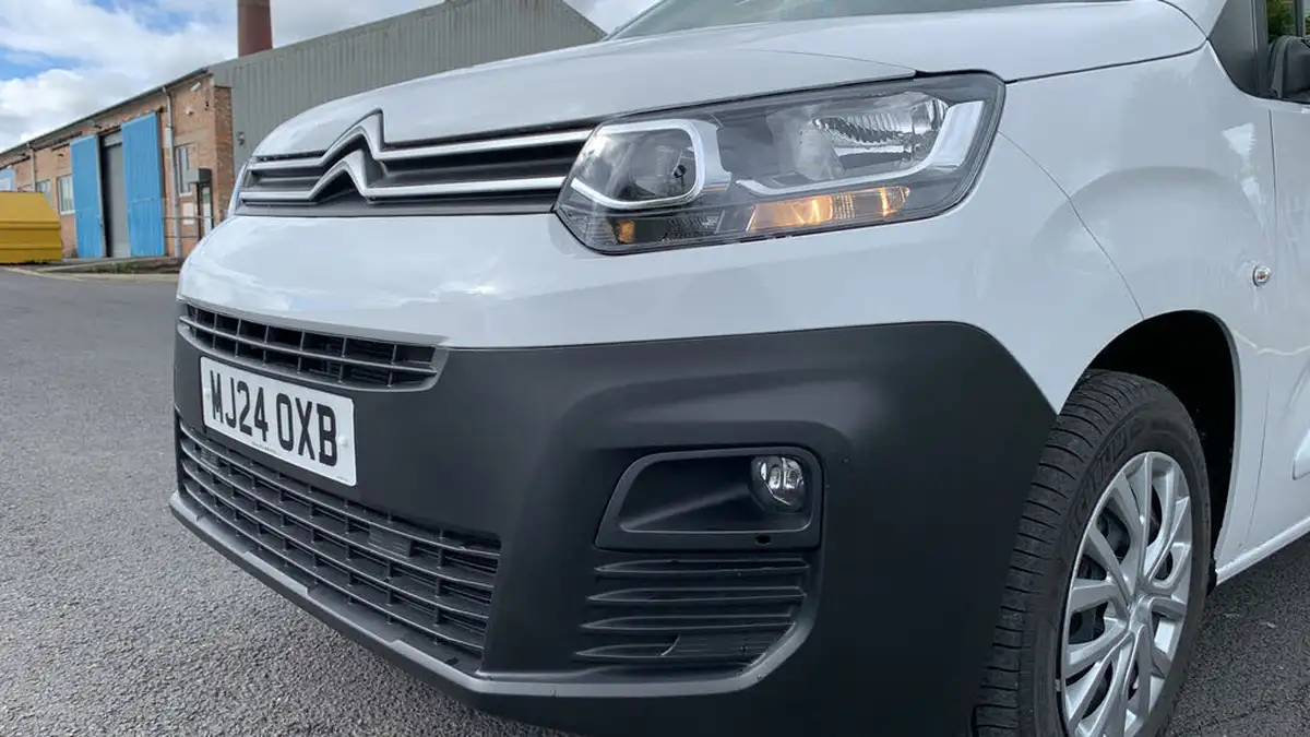 2024-citroen-berlingo-15-bluehdi-950-driver-edition-130pseu6d-eat8-big-16