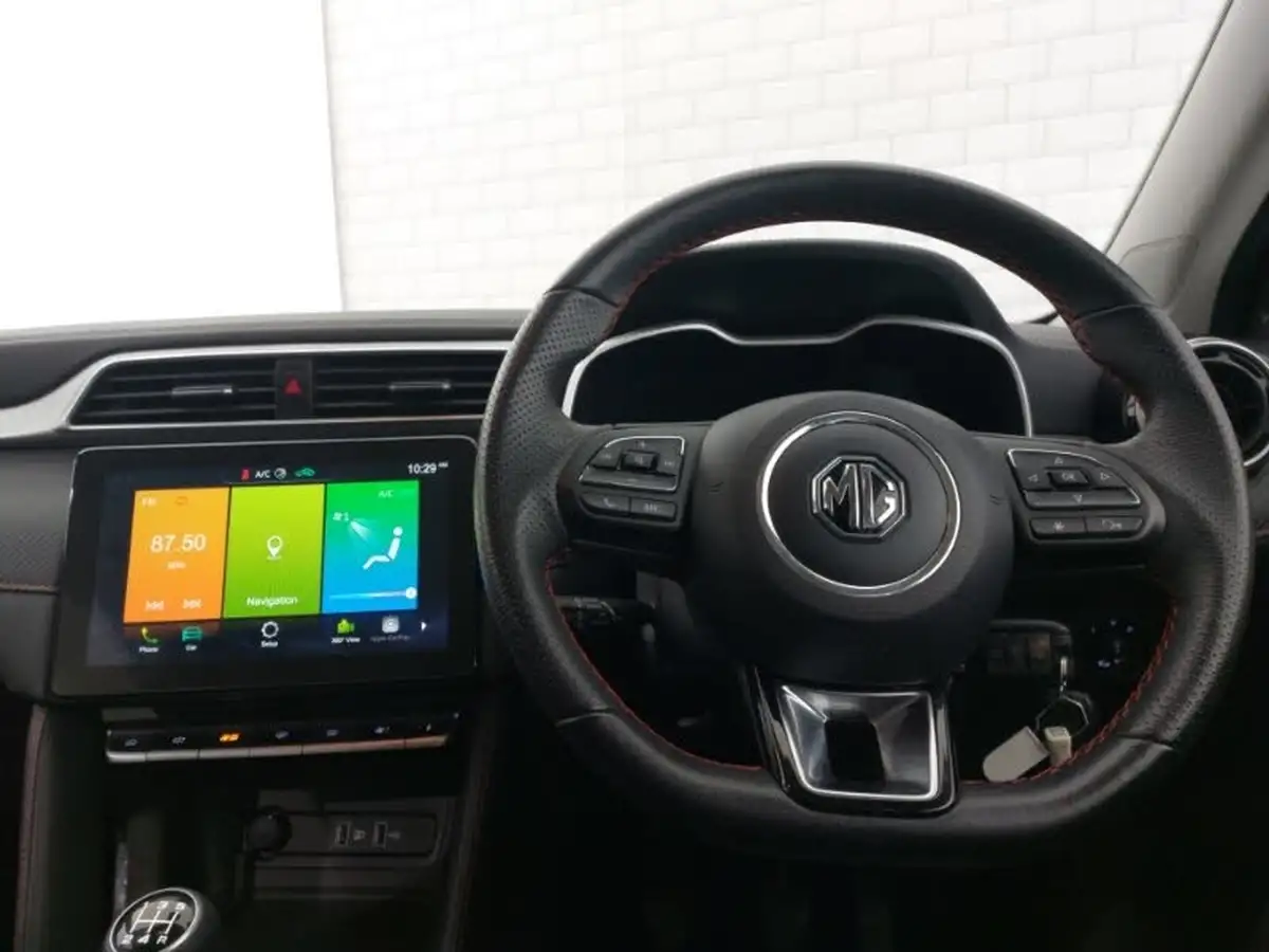 2022-mg-zs-suv-15-vti-tech-exclusive-big-10