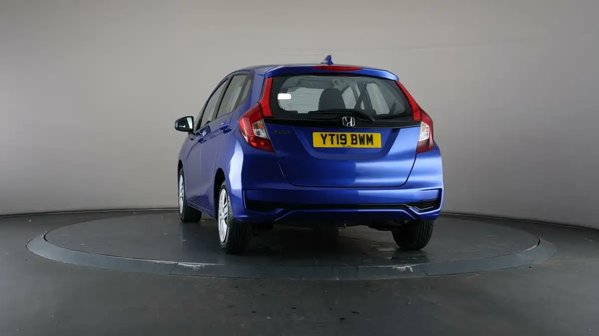 2019-honda-jazz-13-i-vtec-s-big-44