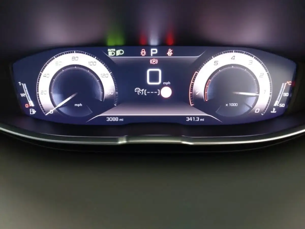 2024-peugeot-5008-suv-12-puretech-gt-130ps-big-18