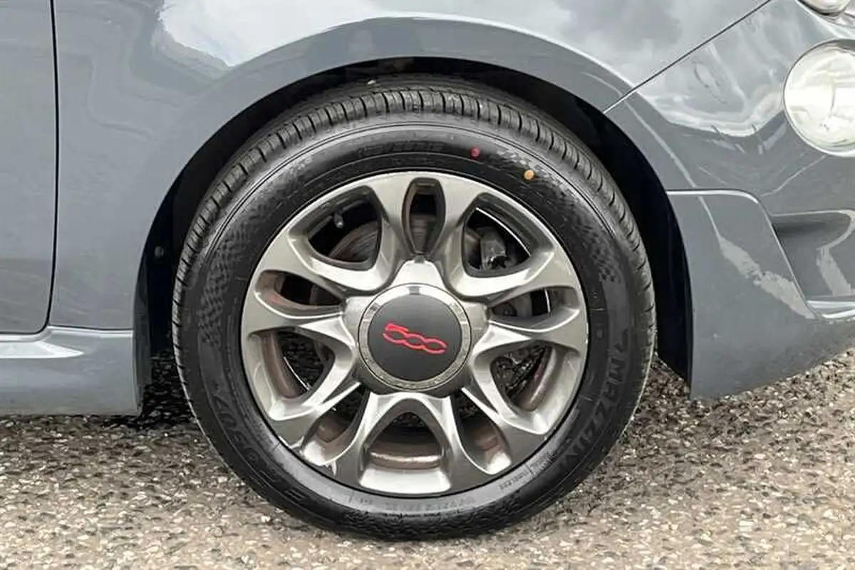 2019-fiat-500-12-sport-big-9