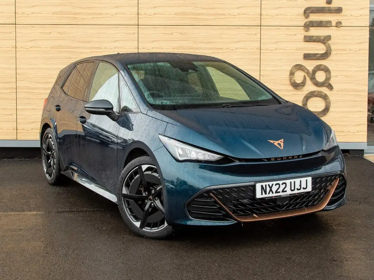 2022-cupra-born-e-v3-204ps-58kwh-big-0