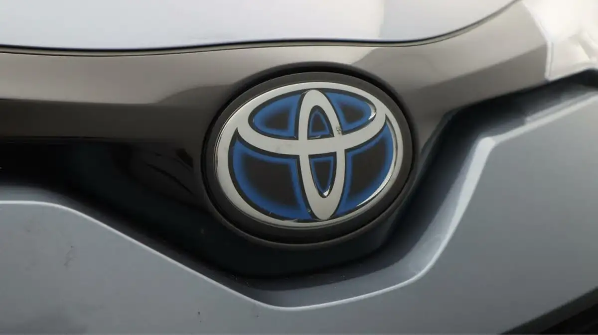 2021-toyota-c-hr-18-vvt-i-design-big-23