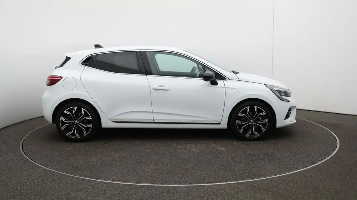 2023-renault-clio-16-techno-big-48