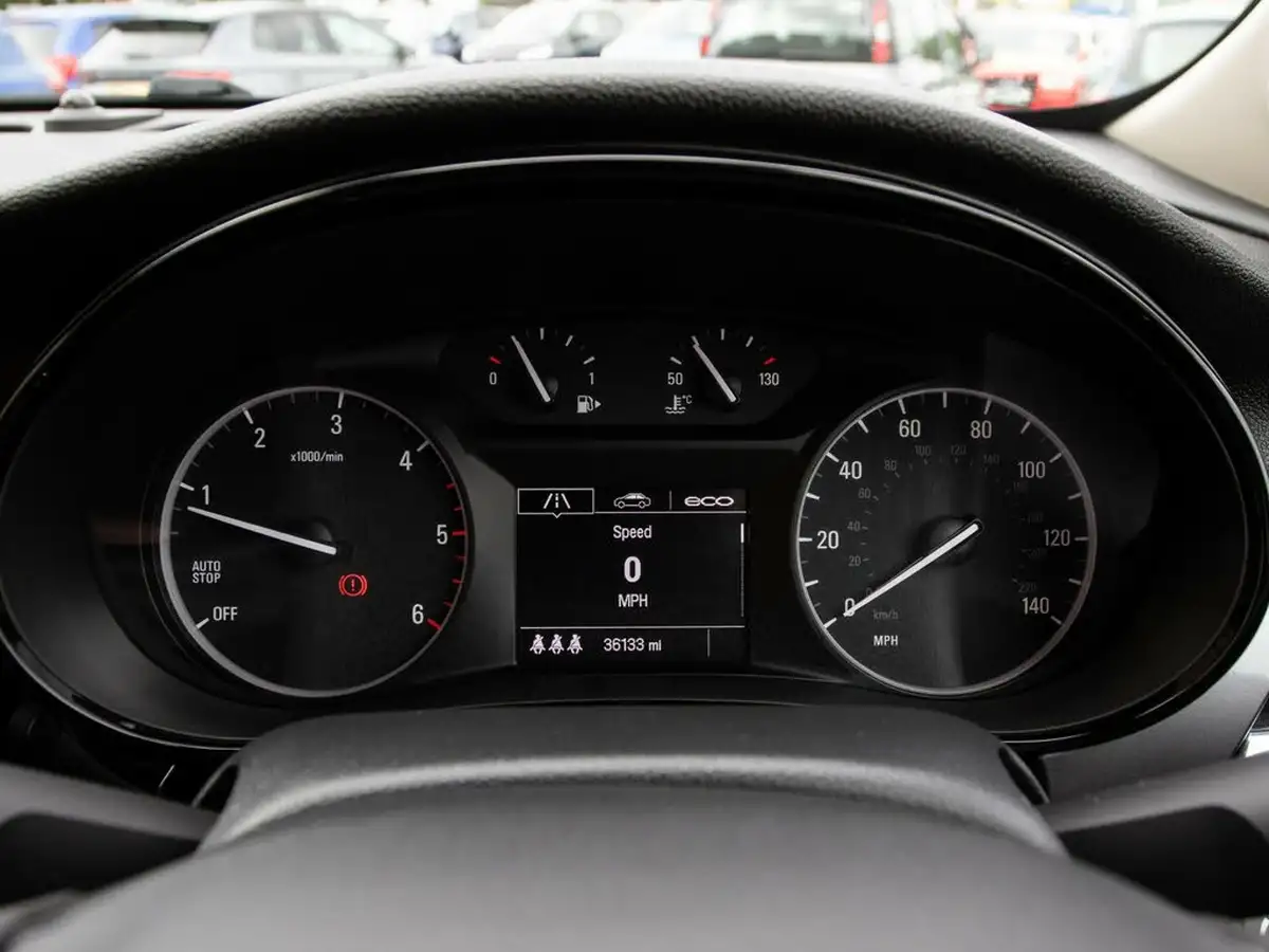 2017-vauxhall-mokka-x-16cdti-active-136ps-ecotec-ss-big-14