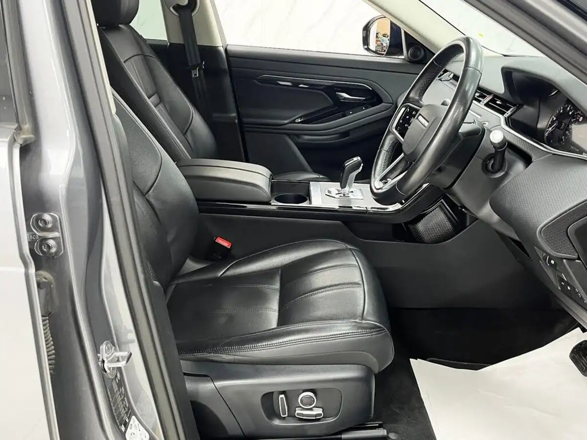 2021-land-rover-range-rover-evoque-15-p300e-s-big-35