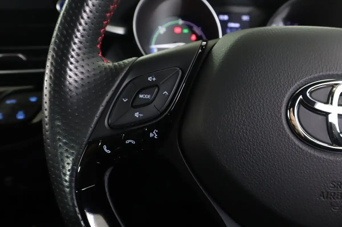 2022-toyota-c-hr-18-vvt-i-gr-sport-big-16