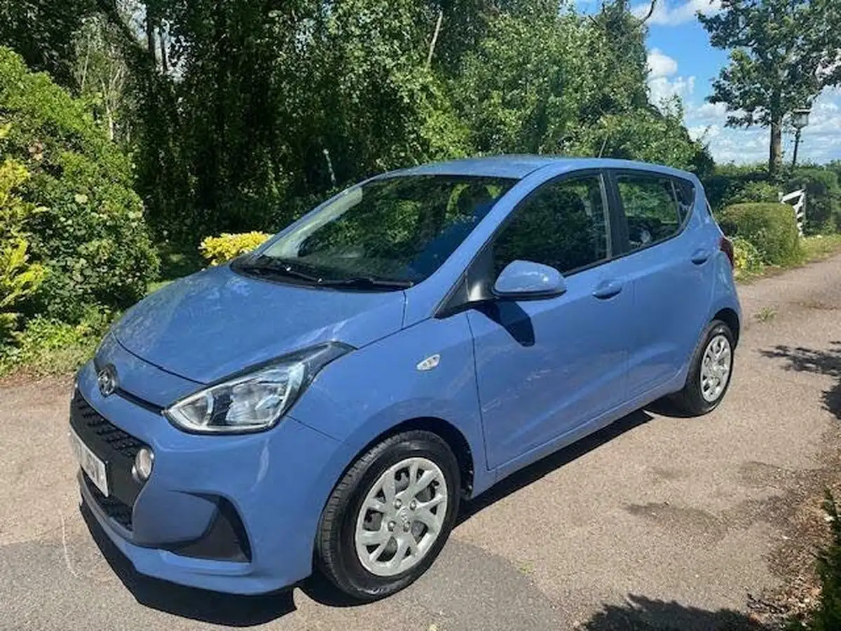 2017-hyundai-i10-10-se-big-1