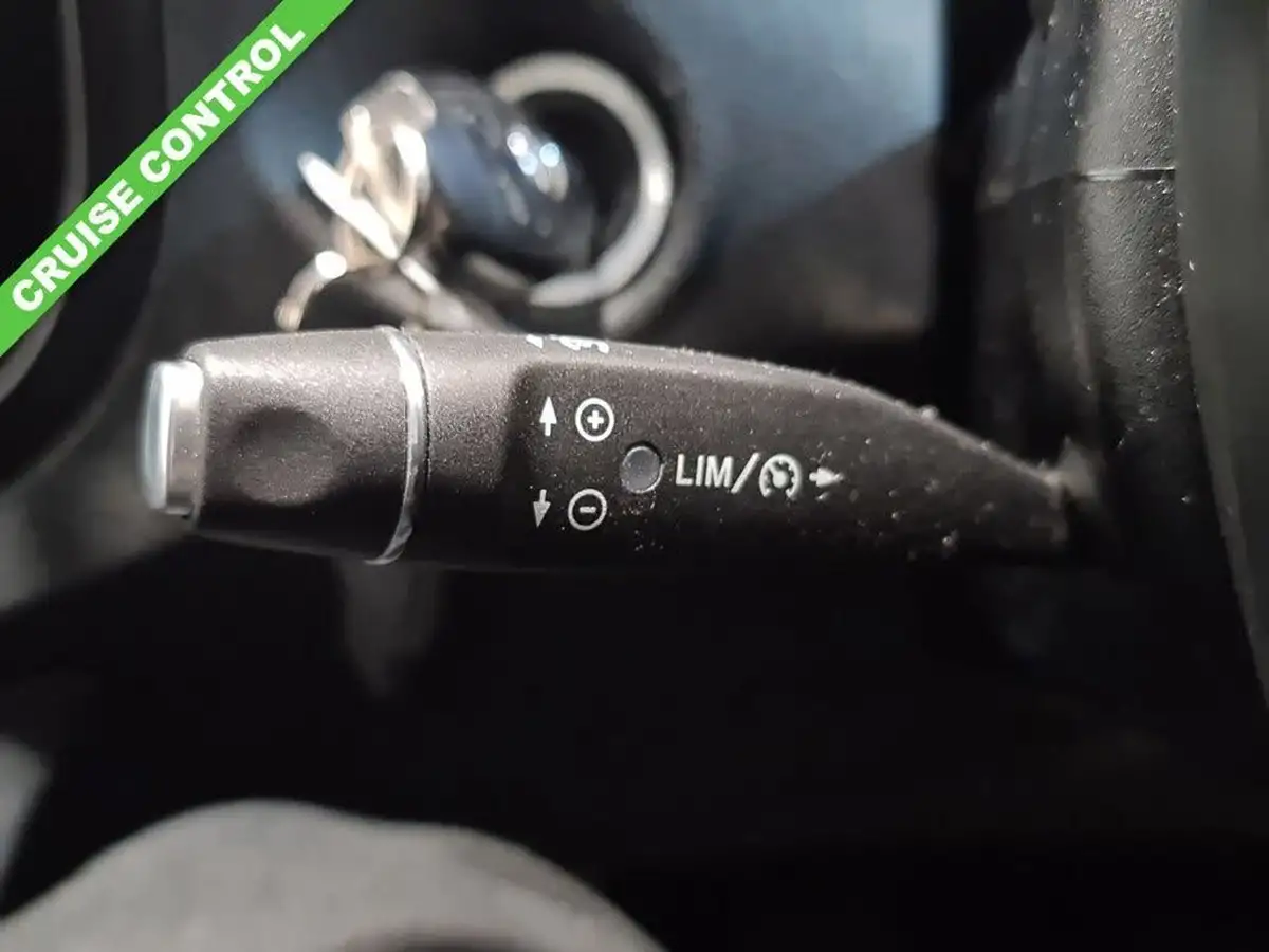 2021-mercedes-benz-vito-18-cdi-114-progressive-l2-panel-big-9
