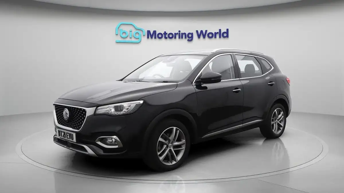 2021-mg-hs-15t-gdi-excite-162ps-big-3