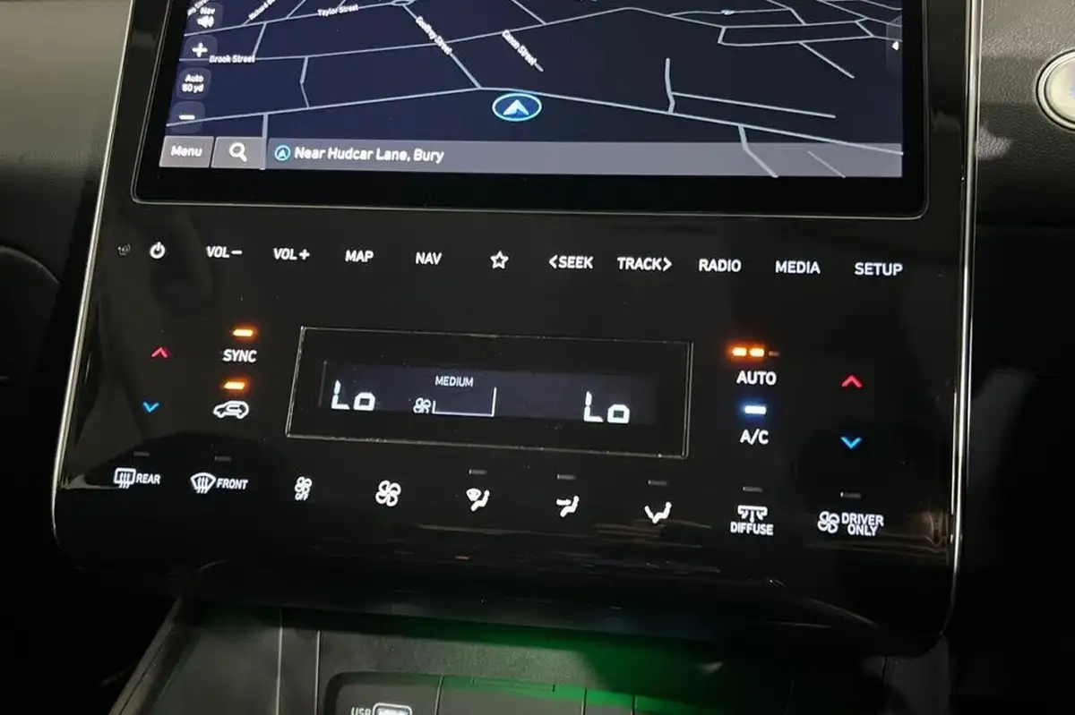 2022-hyundai-tucson-16-t-gdi-premium-230ps-hybrid-auto-big-33