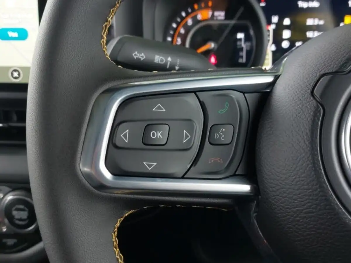 2025-jeep-wrangler-20-gme-sahara-big-16