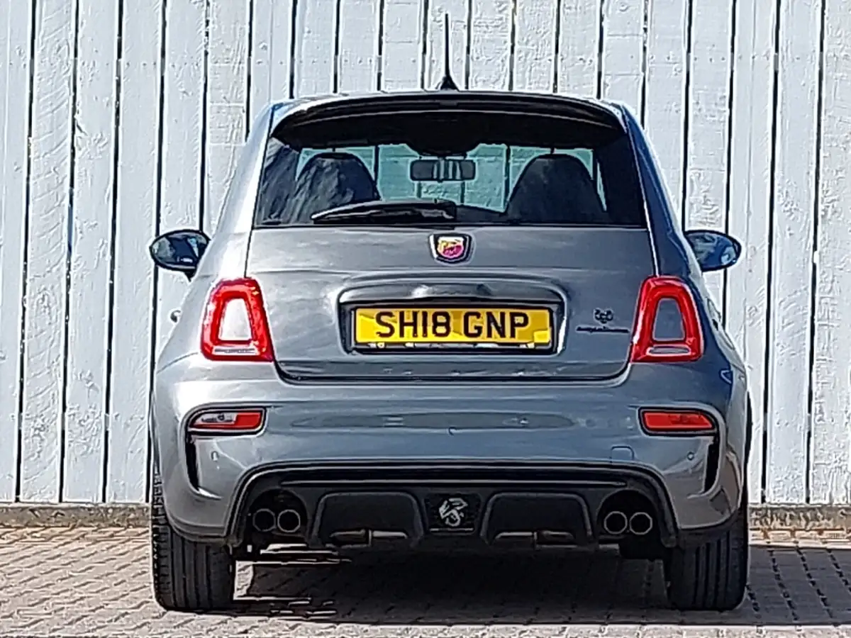 2018-abarth-595-14-tjet-competizione-big-14