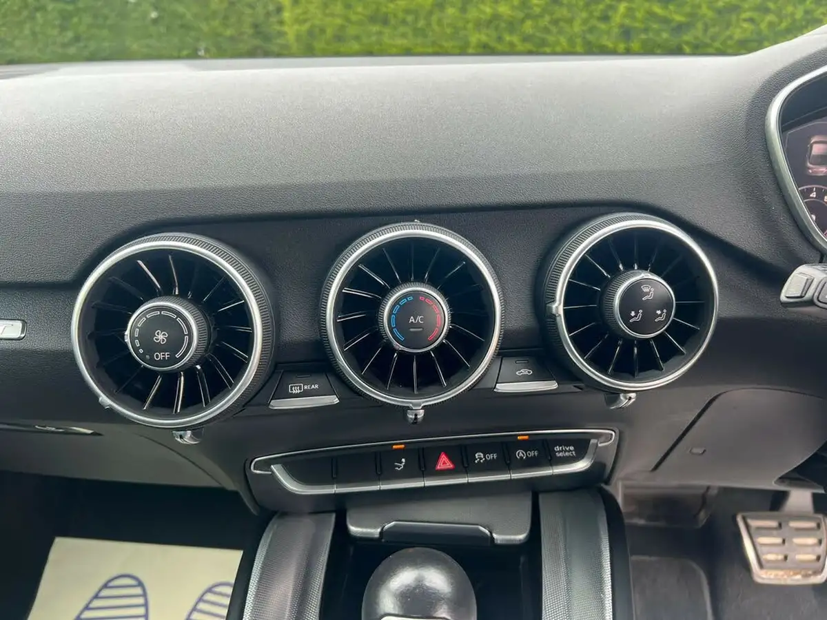 2015-audi-tt-coupe-20-tfsi-sport-ss-s-tronic-big-16
