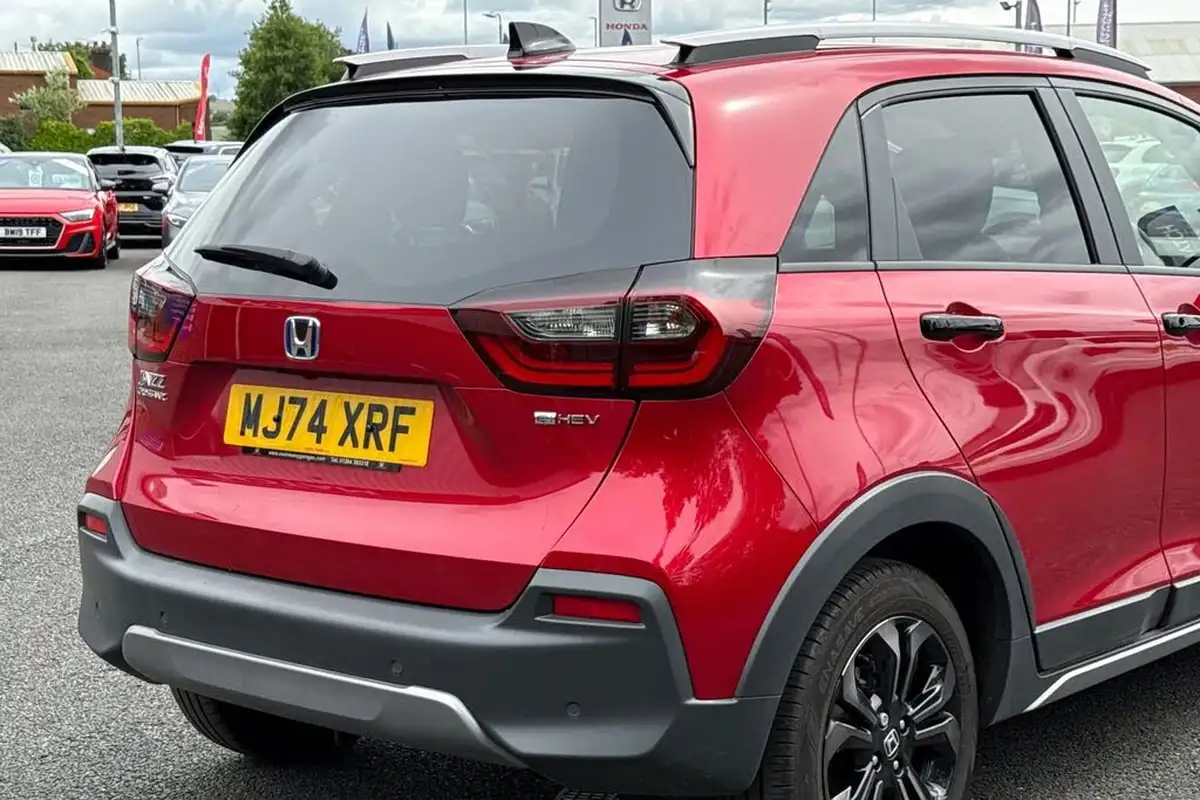 2024-honda-jazz-15-i-mmd-crosstar-advance-big-9