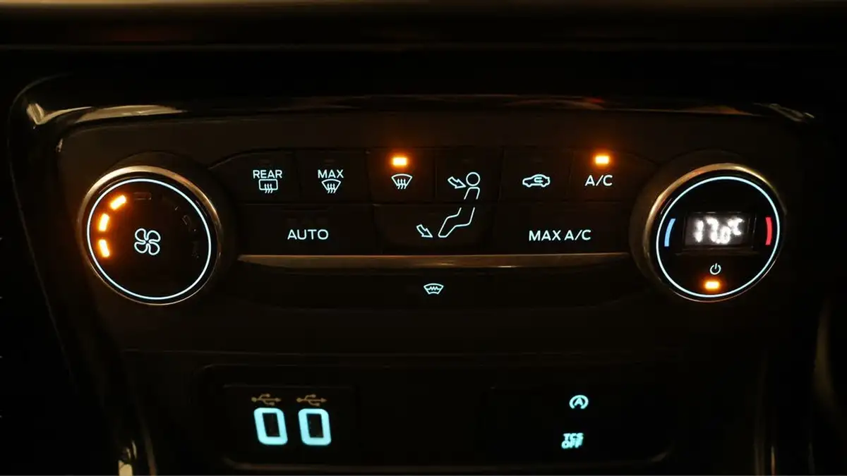 2020-ford-ecosport-10t-titanium-big-11