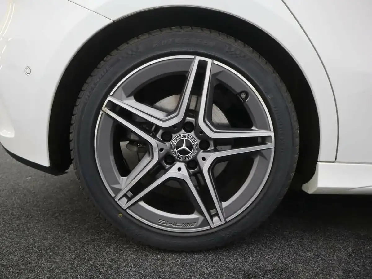 2019-mercedes-benz-a-class-13-a200-amg-line-executive-hatchback-5d-7g-dct-big-6