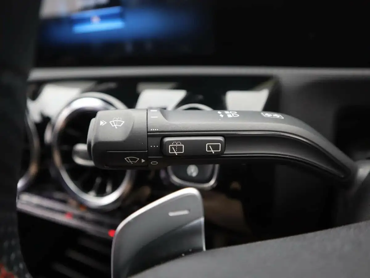 2019-mercedes-benz-a-class-13-a200-amg-line-executive-hatchback-5d-7g-dct-big-30