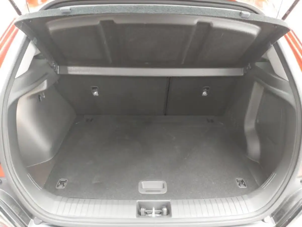 2021-hyundai-kona-10-t-gdi-premium-48-volt-mhev-big-7