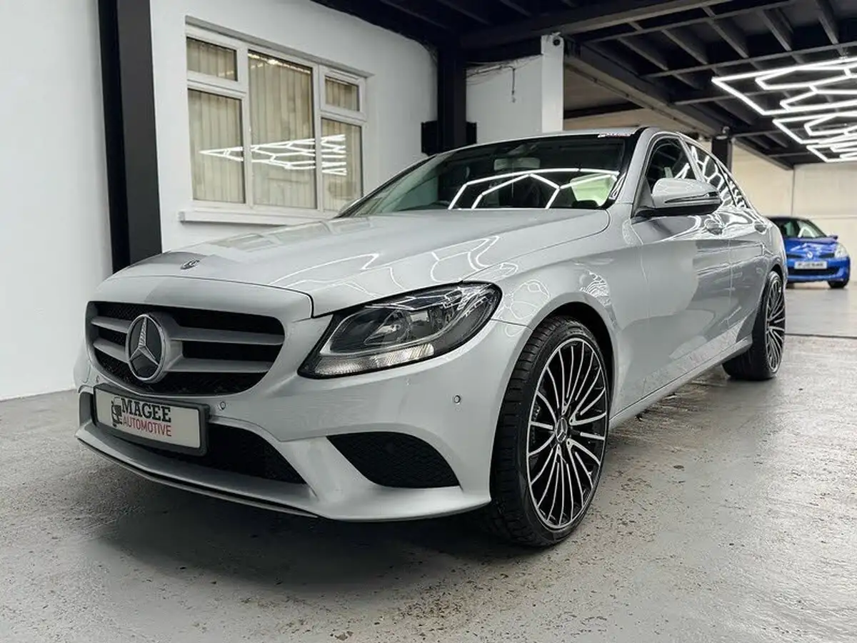 2018-mercedes-benz-c-class-20d-c220d-se-saloon-4d-big-2