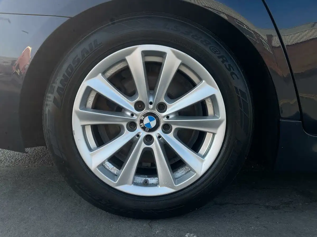 2014-bmw-5-series-big-23