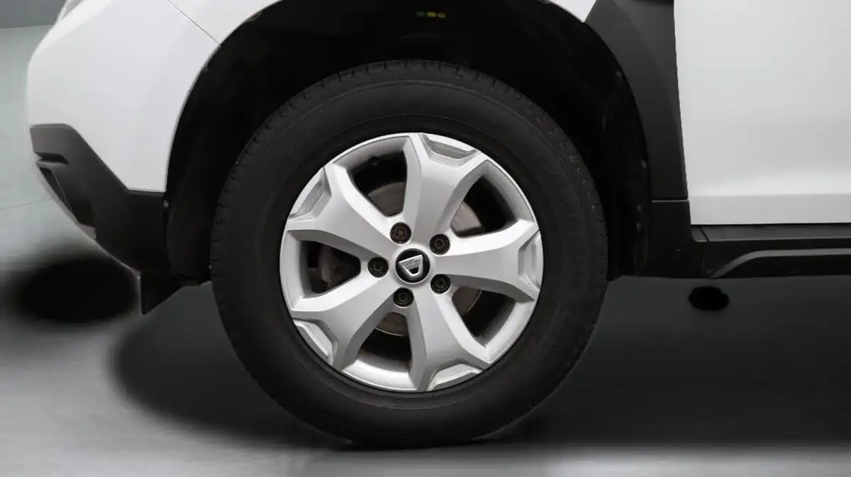 2020-dacia-duster-10-tce-comfort-100bhp-ss-big-18