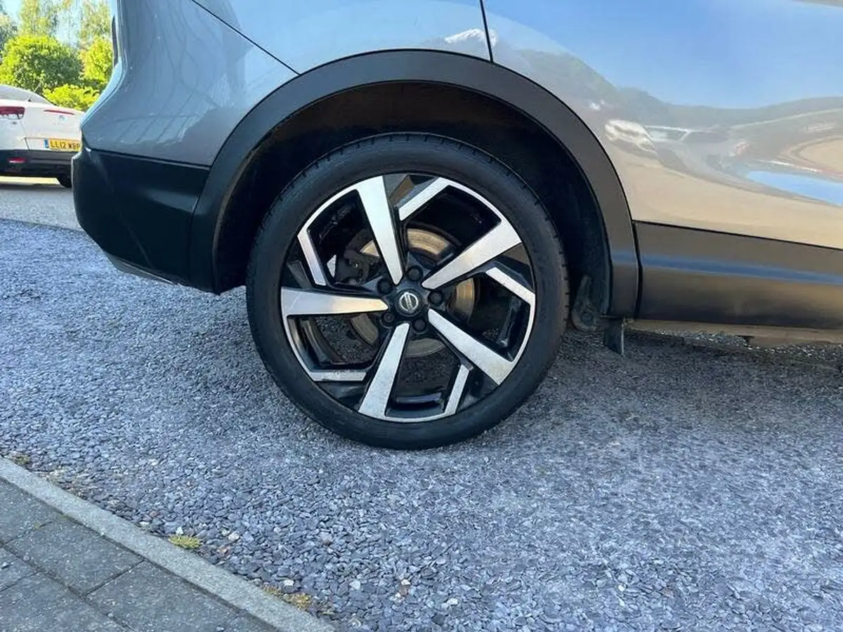 2019-nissan-qashqai-13-dig-t-tekna-160ps-dct-big-8