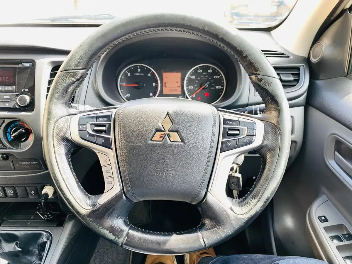2019-mitsubishi-l200-24di-d-4life-eu6b-double-pickup-big-17