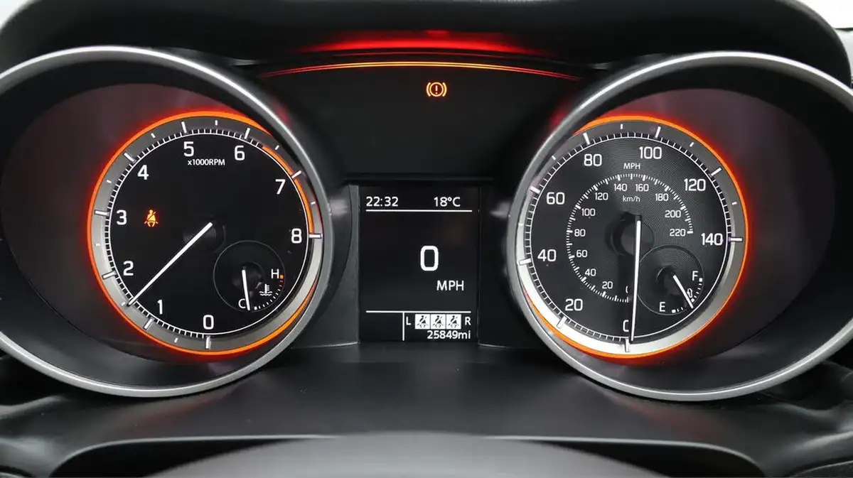 2021-suzuki-swift-12-dualjet-sz-l-big-10