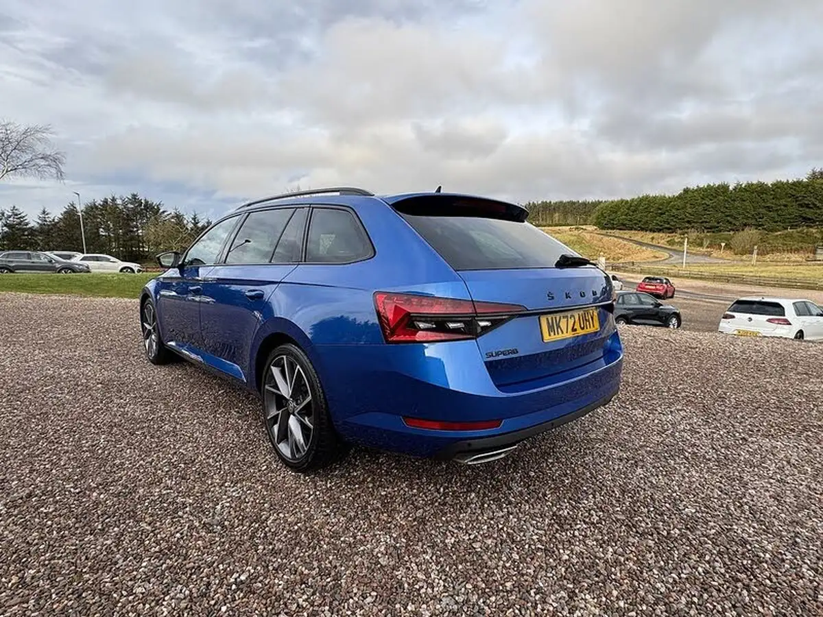 2022-skoda-superb-20-tsi-sportline-plus-280ps-4x4-estate-big-6