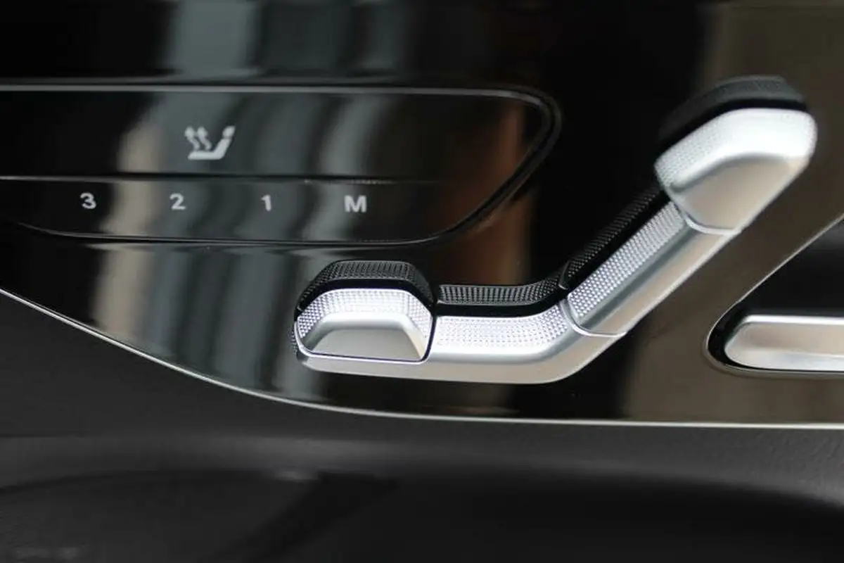 2022-mercedes-benz-c-class-15-c200-amg-line-premium-estate-5d-big-7