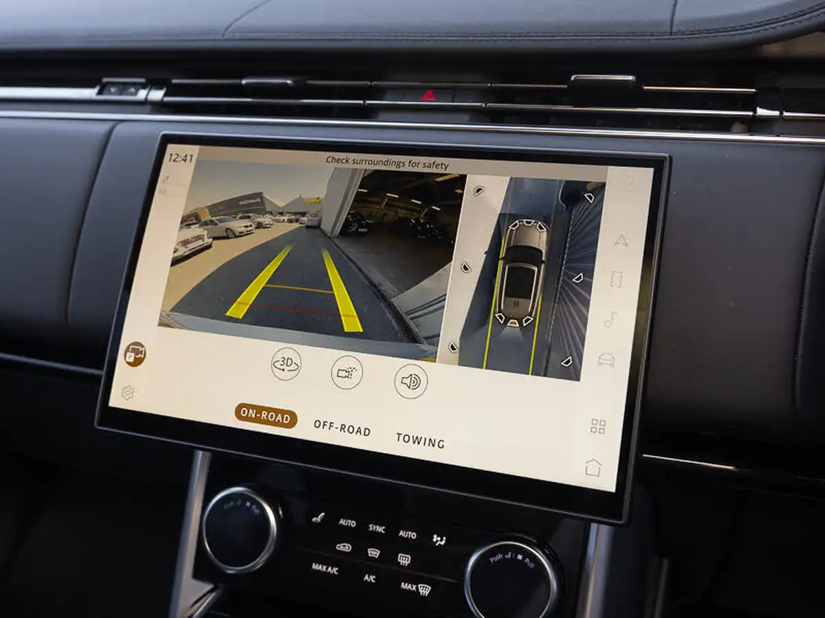 2022-land-rover-range-rover-30-p440e-se-big-8