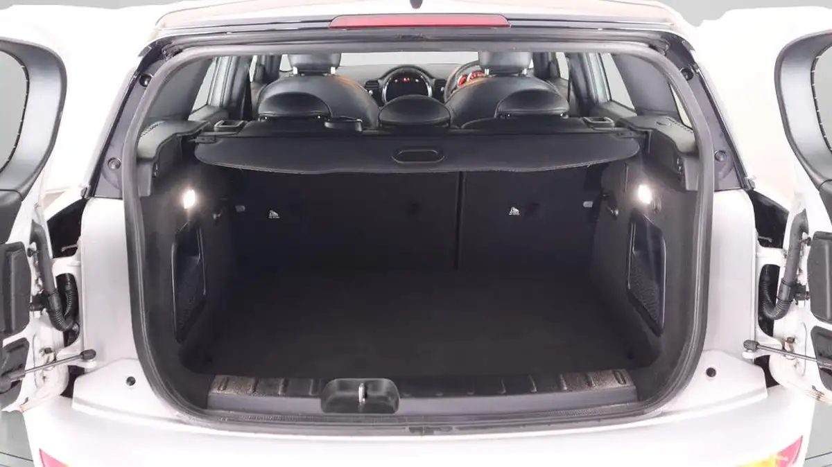 2021-mini-clubman-15-cooper-exclusive-auto-big-17
