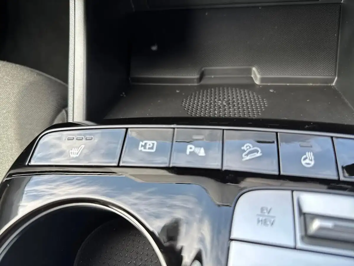 2023-hyundai-tucson-16-t-gdi-premium-265ps-4wd-phev-auto-big-24