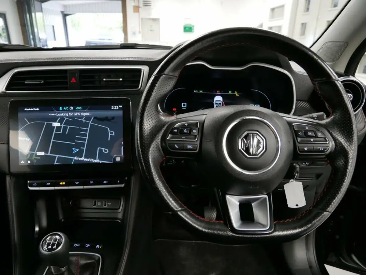2021-mg-zs-suv-15-vti-tech-exclusive-big-10