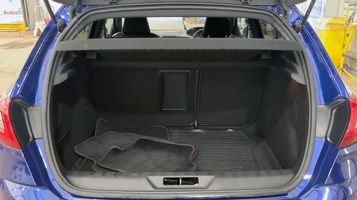 2016-peugeot-308-16-bluehdi-gt-line-big-10