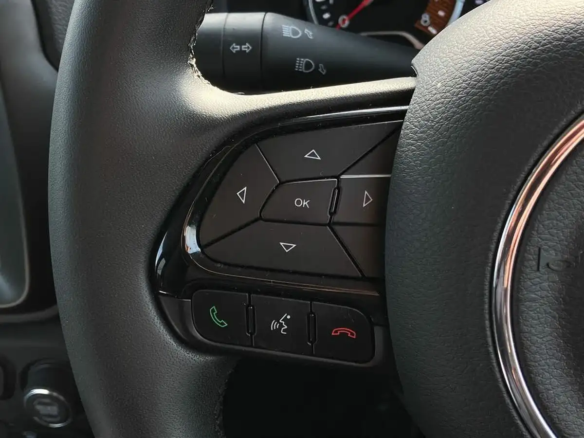 2021-jeep-renegade-13-gse-night-eagle-big-15